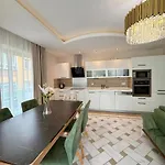 Sa Apartments! Cleopatra Beachfront 2bd
