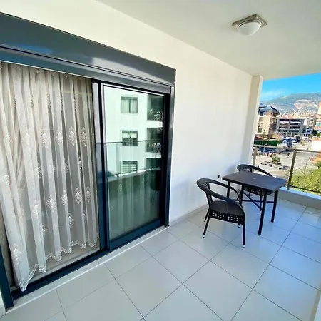 Apartment 1bd Flat 200m To The Beach! Great Location!