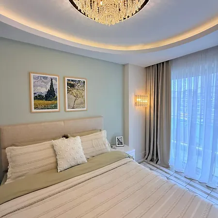 Sa Apartments! Cleopatra Beachfront 2bd *