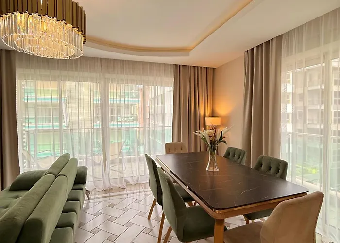 Sa Apartments! Cleopatra Beachfront 2bd * Алания
