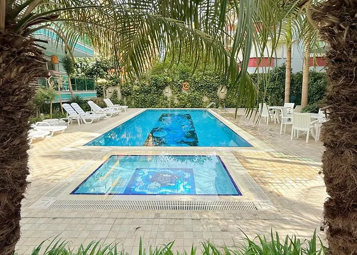 Sa Apartments! Cleopatra Beachfront 2bd * Алания