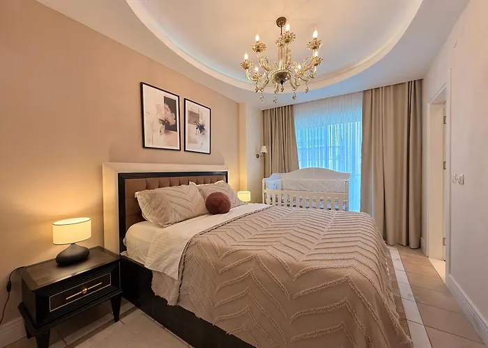 Апартаменты Sa Apartments! Cleopatra Beachfront 2bd