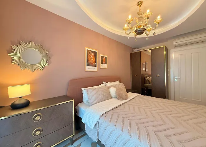 Sa Apartments! Cleopatra Beachfront 2bd Lejlighed Alanya