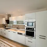 Sa Apartments! Cleopatra Beachfront 2bd