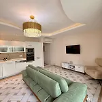 Sa Apartments! Cleopatra Beachfront 2bd Apartment