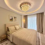 Sa Apartments! Cleopatra Beachfront 2bd *