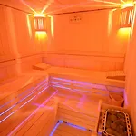 Sa Apartments! Cleopatra Beachfront 2bd Apartment Alanya