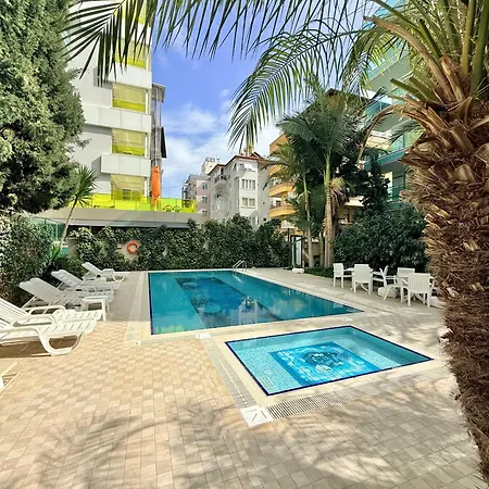 Sa Apartments! Cleopatra Beachfront 2bd Appartement *
