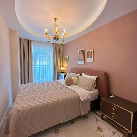 Sa Apartments! Cleopatra Beachfront 2bd *