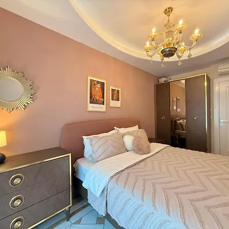 Sa Apartments! Cleopatra Beachfront 2bd Appartement Alanya