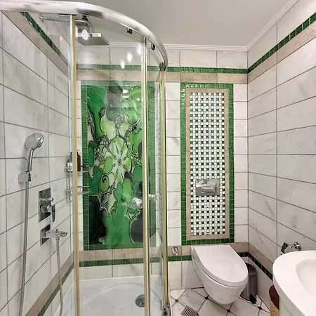Sa Apartments! Cleopatra Beachfront 2bd Alanya