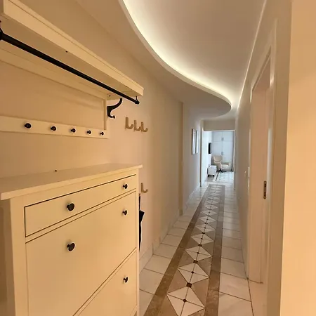 Appartement Sa Apartments! Cleopatra Beachfront 2bd *