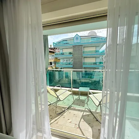 Sa Apartments! Cleopatra Beachfront 2bd *