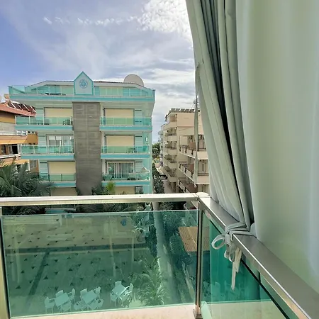 Lägenhet Sa Apartments! Cleopatra Beachfront 2bd Alanya