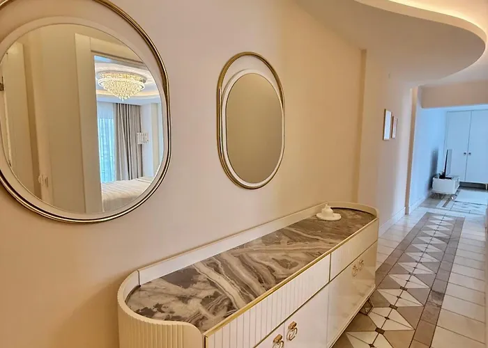 Apartamento Sa Apartments! Cleopatra Beachfront 2bd