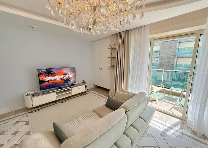 Apartamento Sa Apartments! Cleopatra Beachfront 2bd